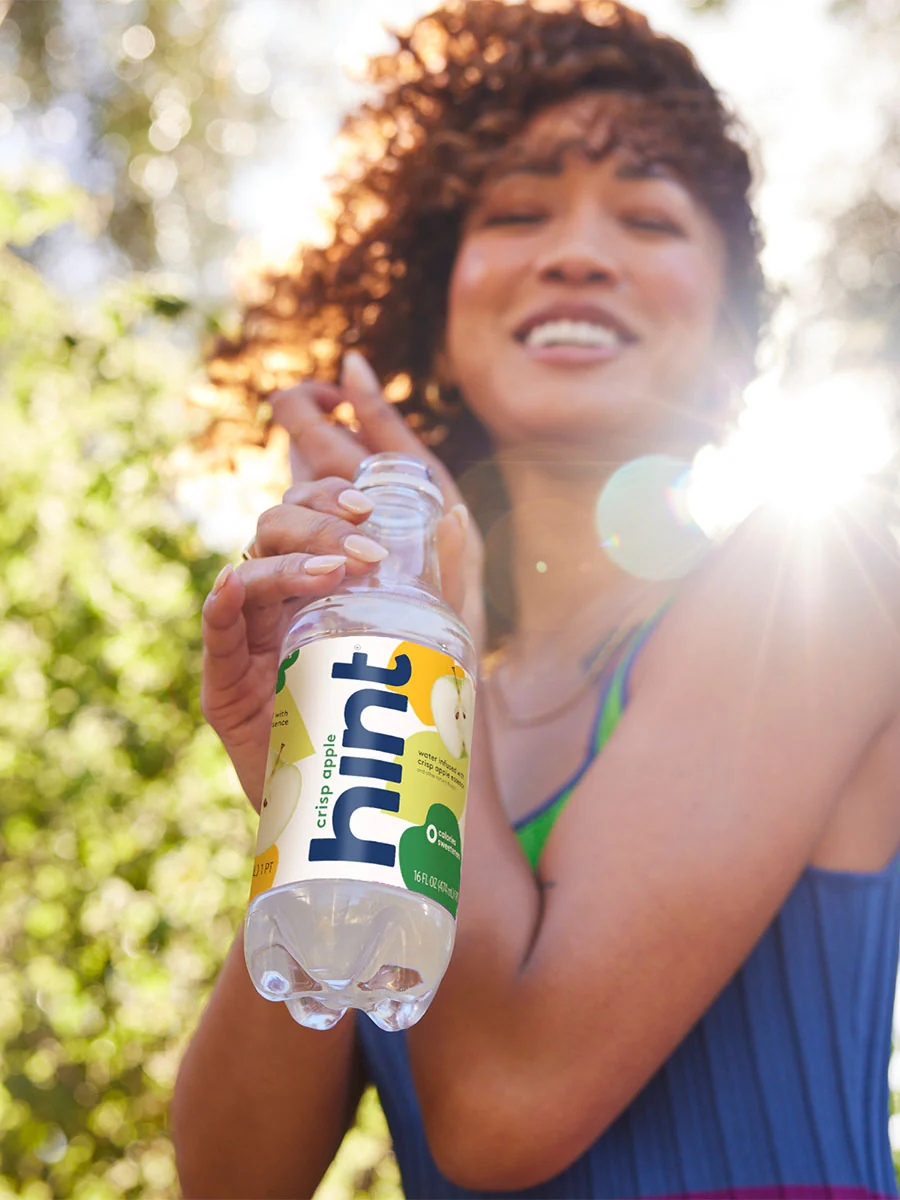 crisp apple hint® water - Image 4